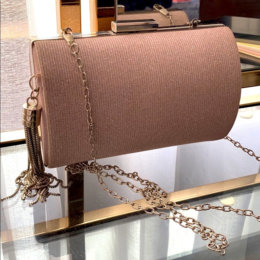 Rosé purse